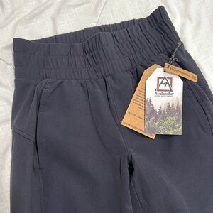 Avalanche Women’s High Waisted Moisture wicking Jogger Size XS